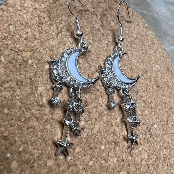 Silver Moon & Star Earrings - Picture 3 of 3
